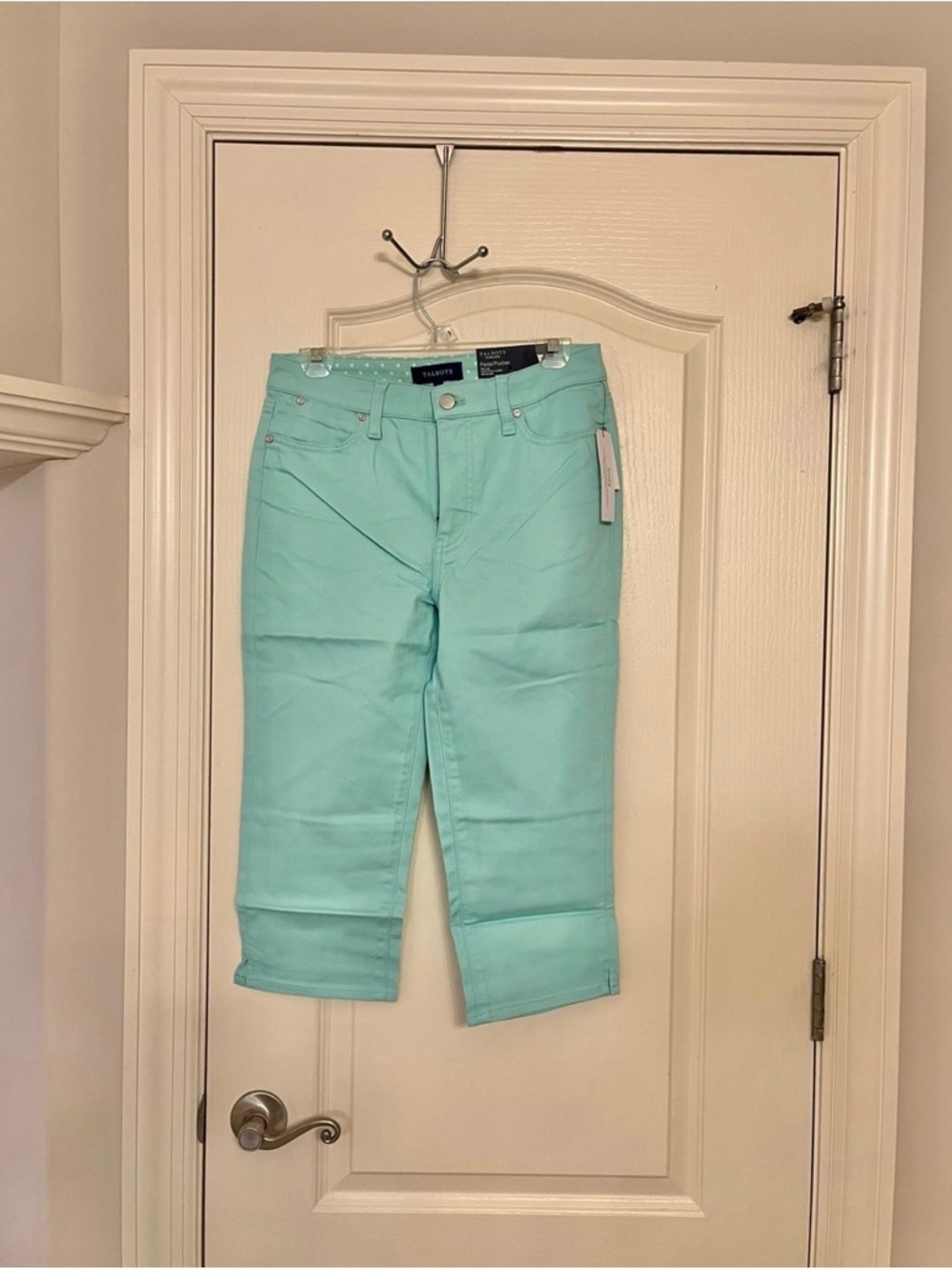 NWT Talbots Pedal Pusher Seafoam Green Capri Pants